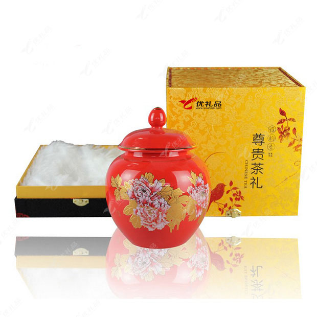 中国红色釉陶瓷茶叶罐