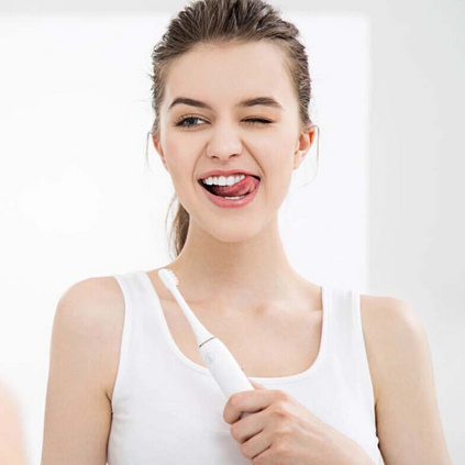 小米有品 素士 (SOOCAS) 白金版电动牙刷口腔护理 声波震动精小米白色牙刷定制