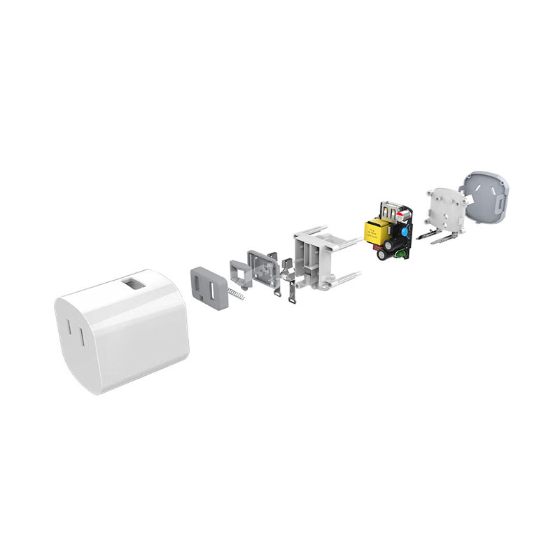 公牛（BULL）GN-L07环球旅行插座USB转换器/旅行转换器/转换插头/适用多国转换器定制